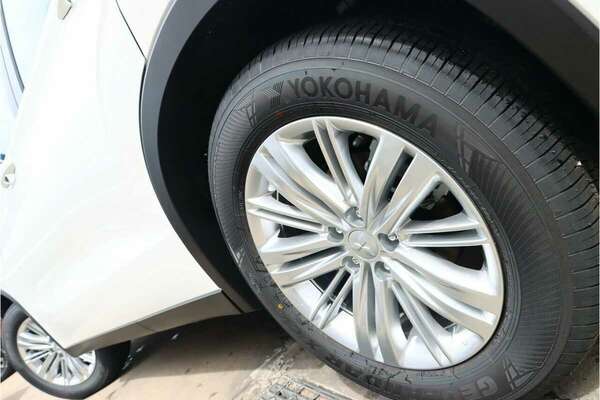 2023 Mitsubishi Outlander ES ZM