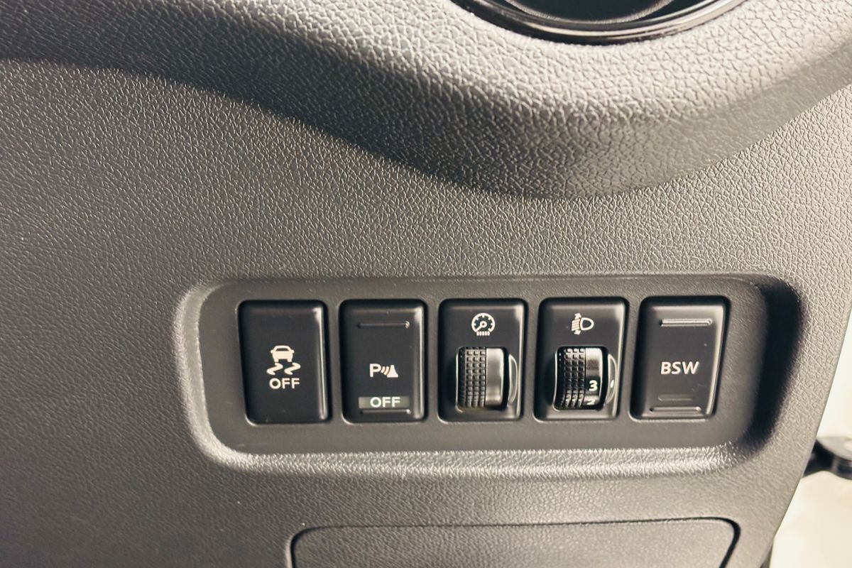 2016 Renault KOLEOS BOSE SE (4x2) CONTINUOUS VARIABLE 4D WAGON 4CYL