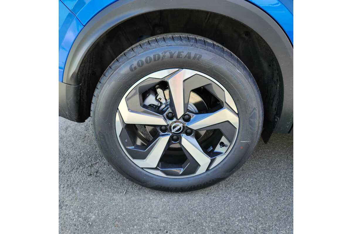 2023 Nissan QASHQAI ST+ J12