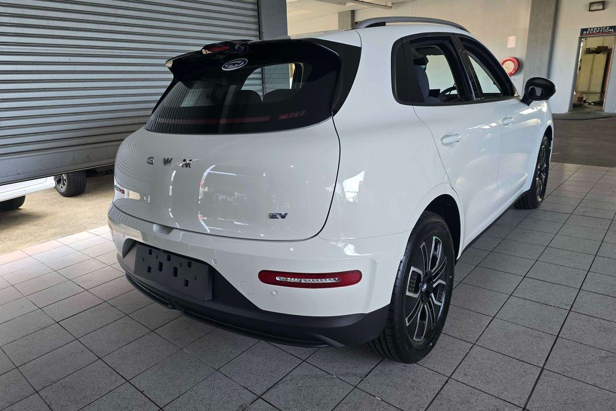 Ora 5 Lux BEV 4X2