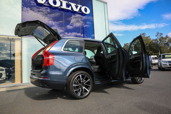 2022 Volvo XC90