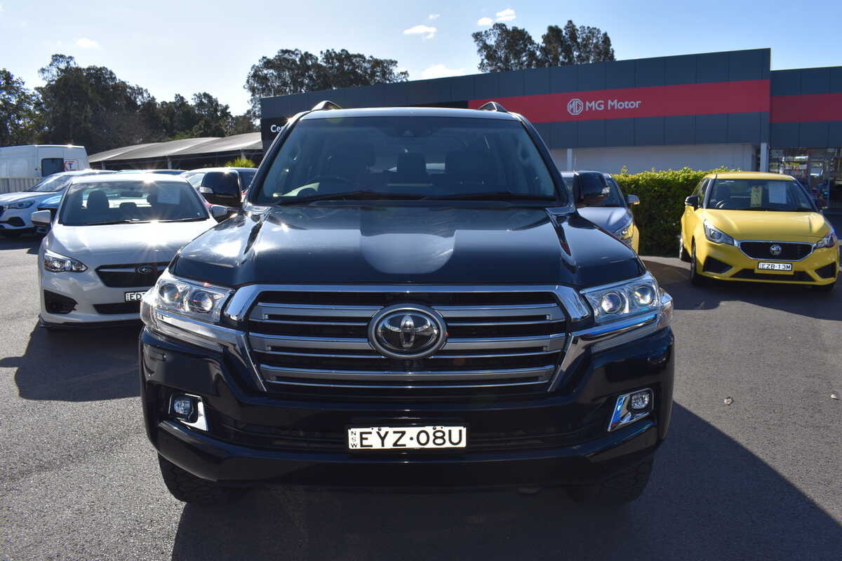 2015 Toyota Landcruiser Sahara VDJ200R