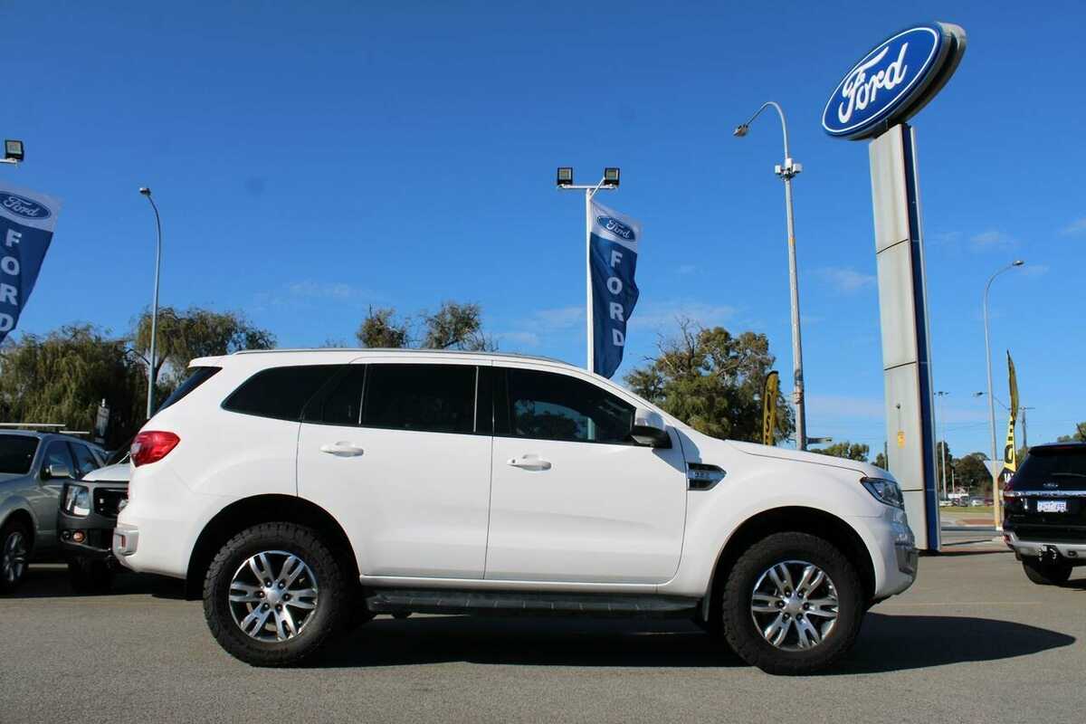2017 Ford Everest Trend UA