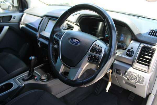 2017 Ford Everest Trend UA