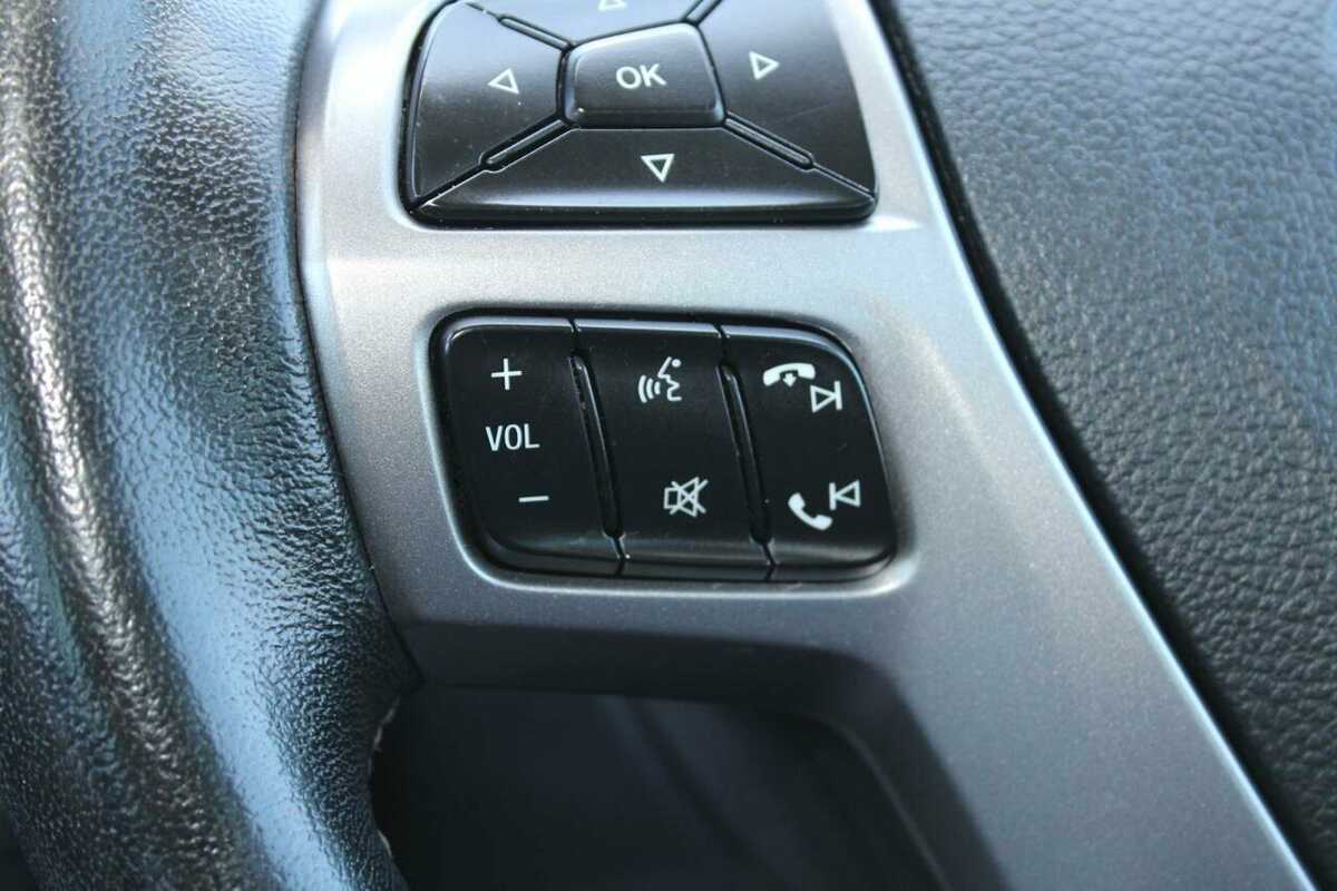 2017 Ford Everest Trend UA