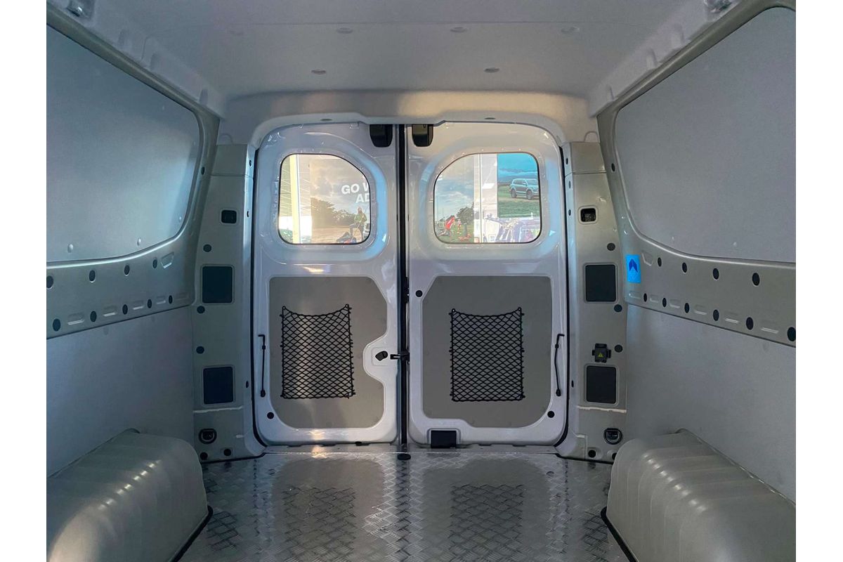 V7E Van 5m, FWD, 66kWh