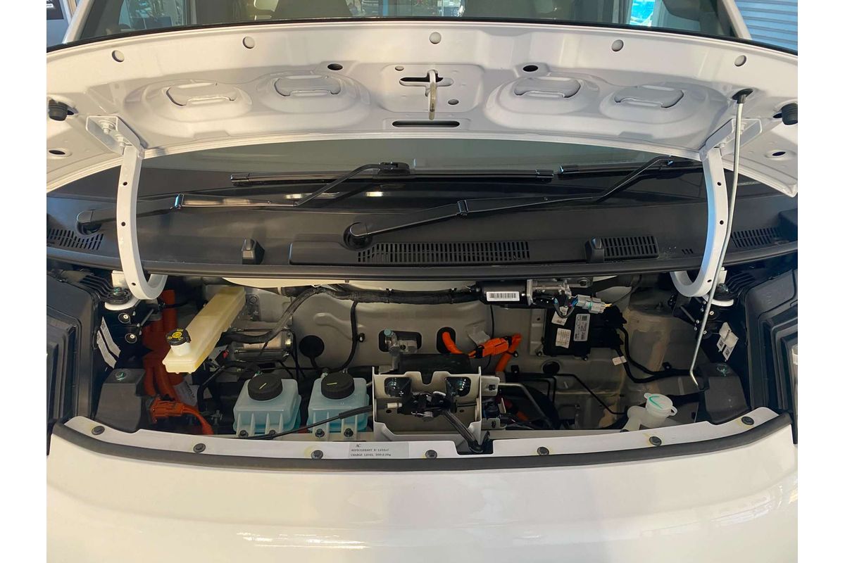 V7E Van 5m, FWD, 66kWh