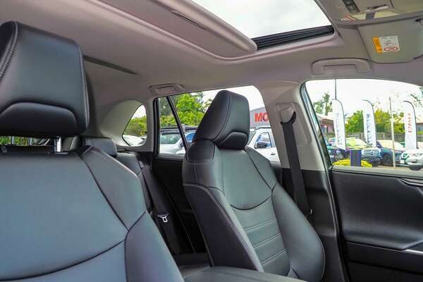 2021 Toyota RAV4 Cruiser AXAH54R