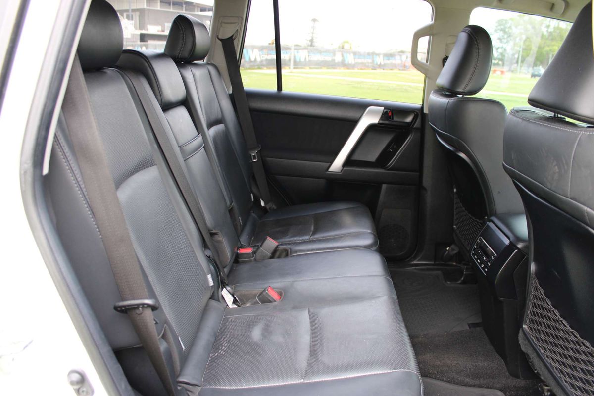 Prado GXL 2.8L T Diesel Automatic Wagon 4277430 005
