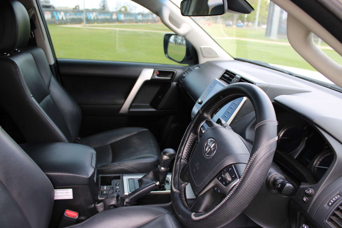 Prado GXL 2.8L T Diesel Automatic Wagon 4277430 005