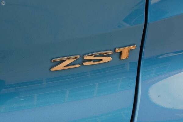 2023 MG ZST Essence