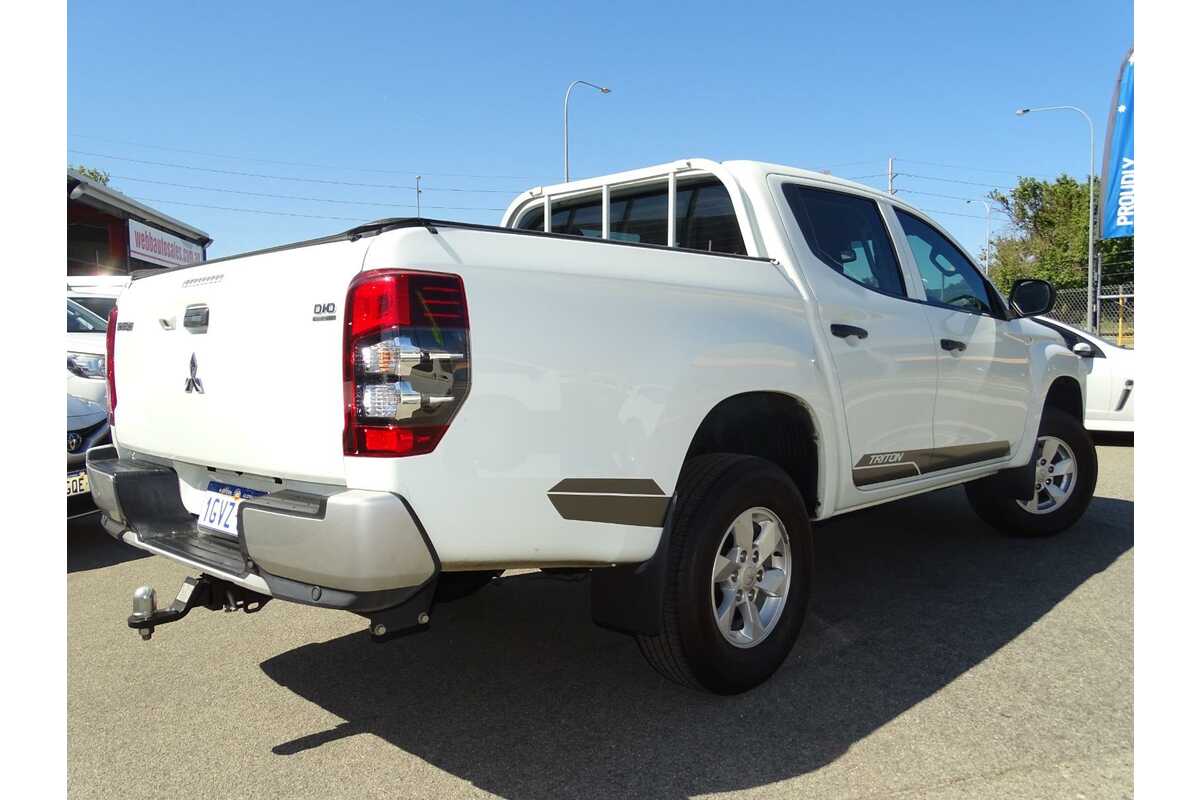 2019 Mitsubishi Triton GLX ADAS MR