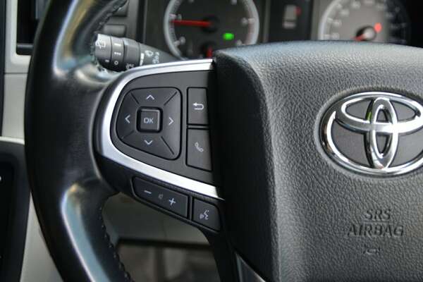 2020 Toyota HiAce LWB GDH300R