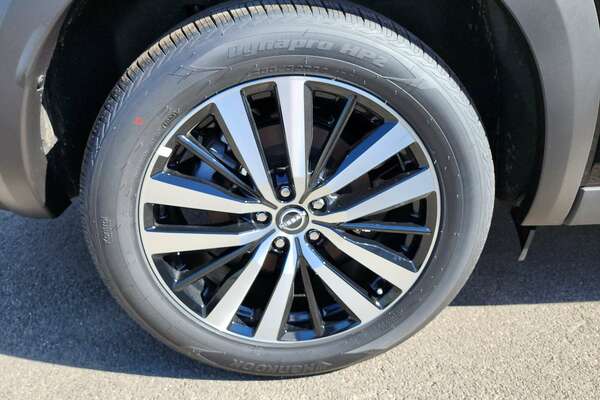 2023 Nissan Pathfinder Ti-L R53