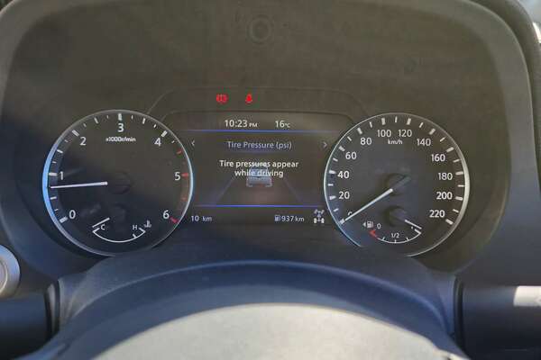 2023 Nissan Navara ST-X D23