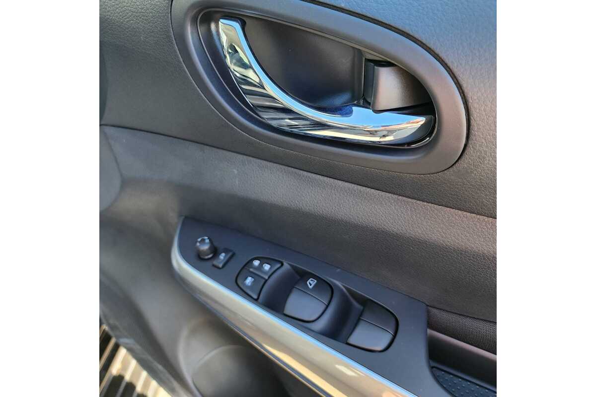 2023 Nissan Navara ST-X D23