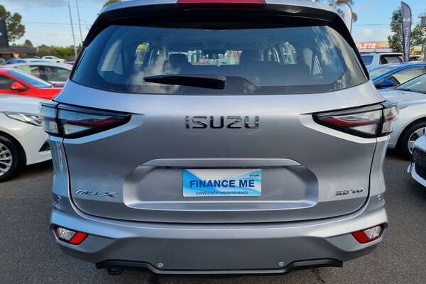 2022 Isuzu MU-X LS-M