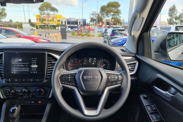 2022 Isuzu MU-X LS-M