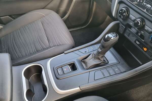 2022 Isuzu MU-X LS-M