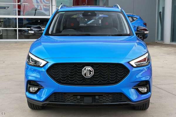 2023 MG ZST Essence