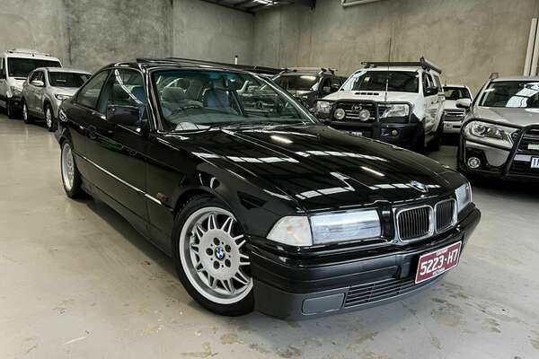 1995 BMW 3 Series 318is E36