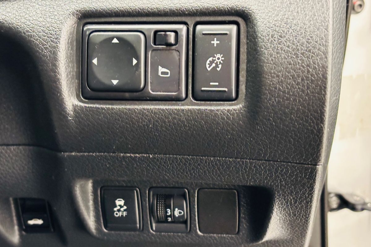2013 NISSAN PULSAR ST  4D SEDAN 4CYL