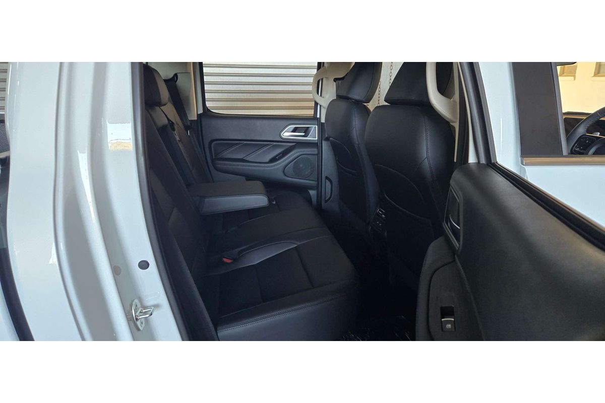 2.4T Cannon Luxury 4x4