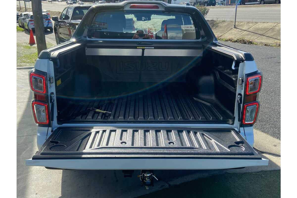 2024 Isuzu D-MAX X-TERRAIN 4X4
