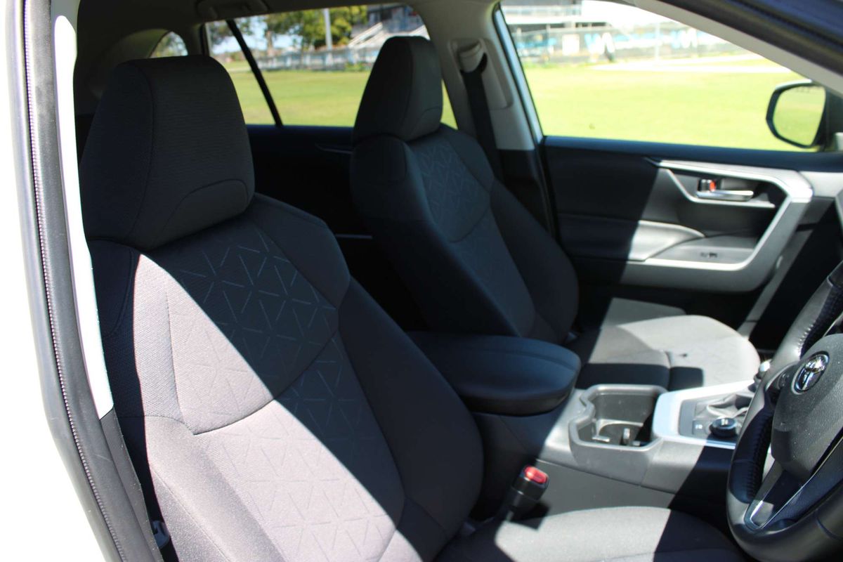 RAV4 Hybrid GXL AWD 2.5L Auto CVT 5 Door Wagon 7E72270 001