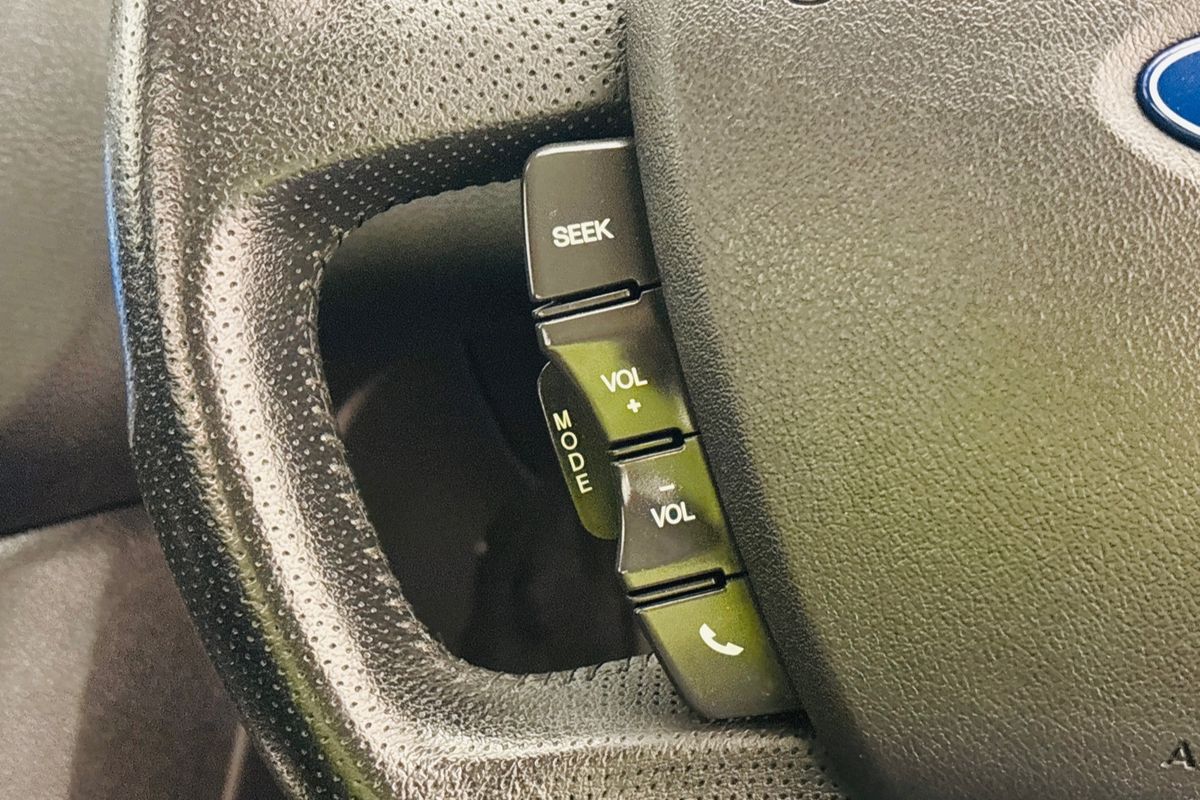 2013 Ford FALCON XR6 6 SP MANUAL UTILITY 6CYL