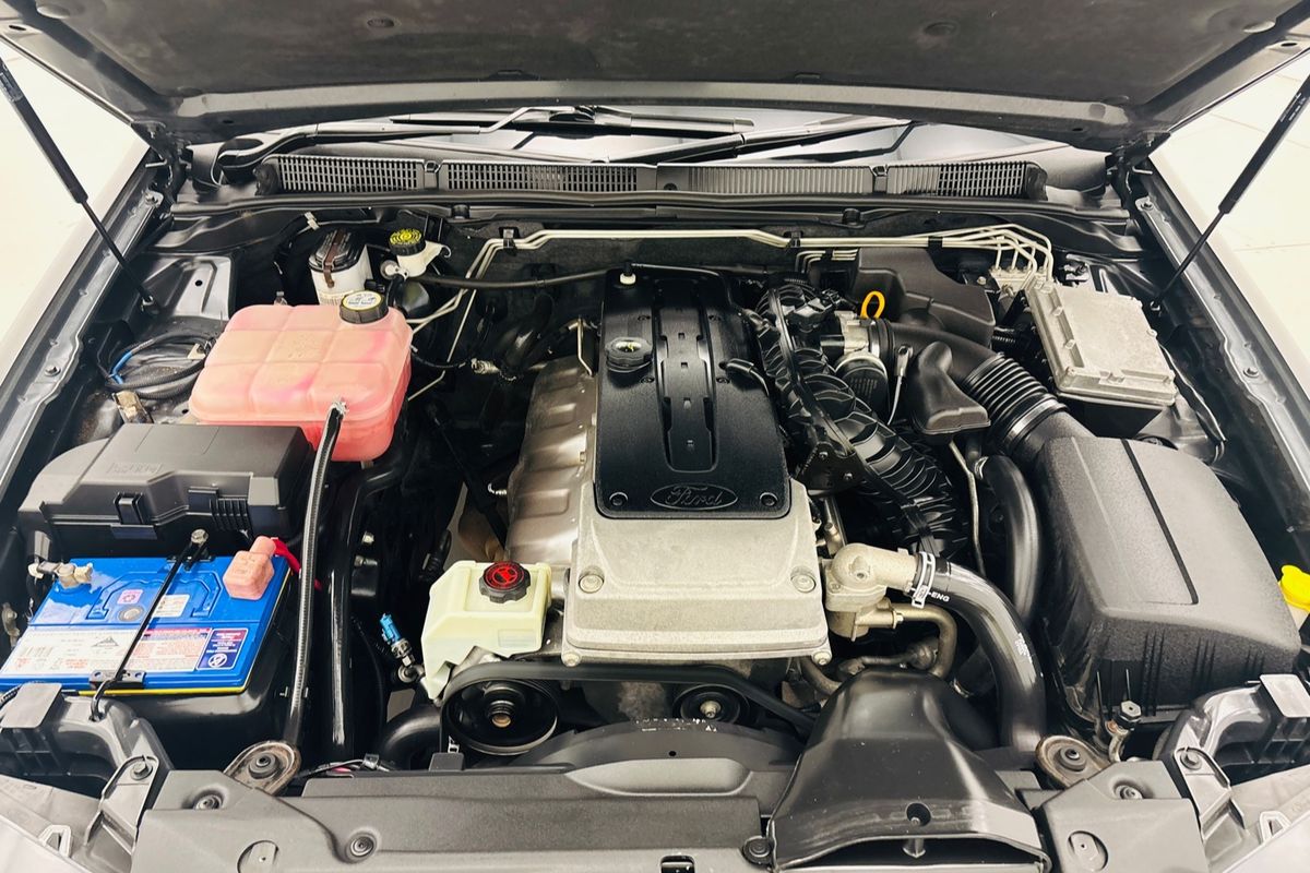 2013 Ford FALCON XR6 6 SP MANUAL UTILITY 6CYL