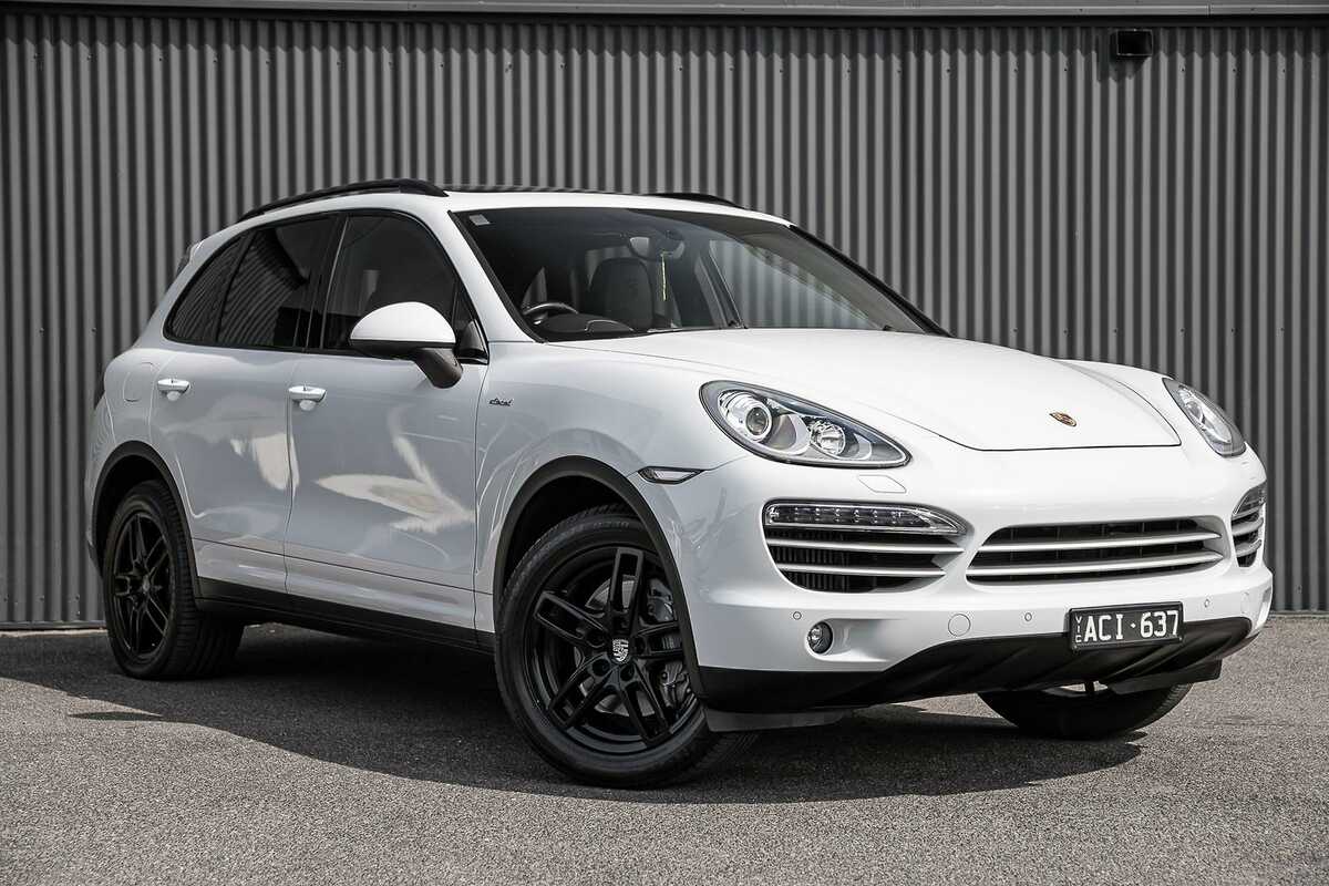 2014 Porsche Cayenne Diesel Platinum Edition 92A