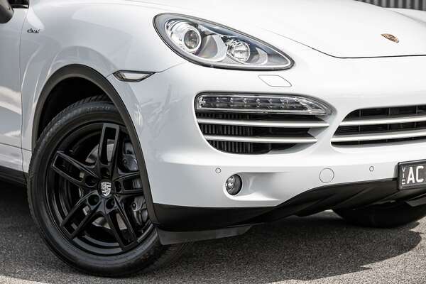 2014 Porsche Cayenne Diesel Platinum Edition 92A