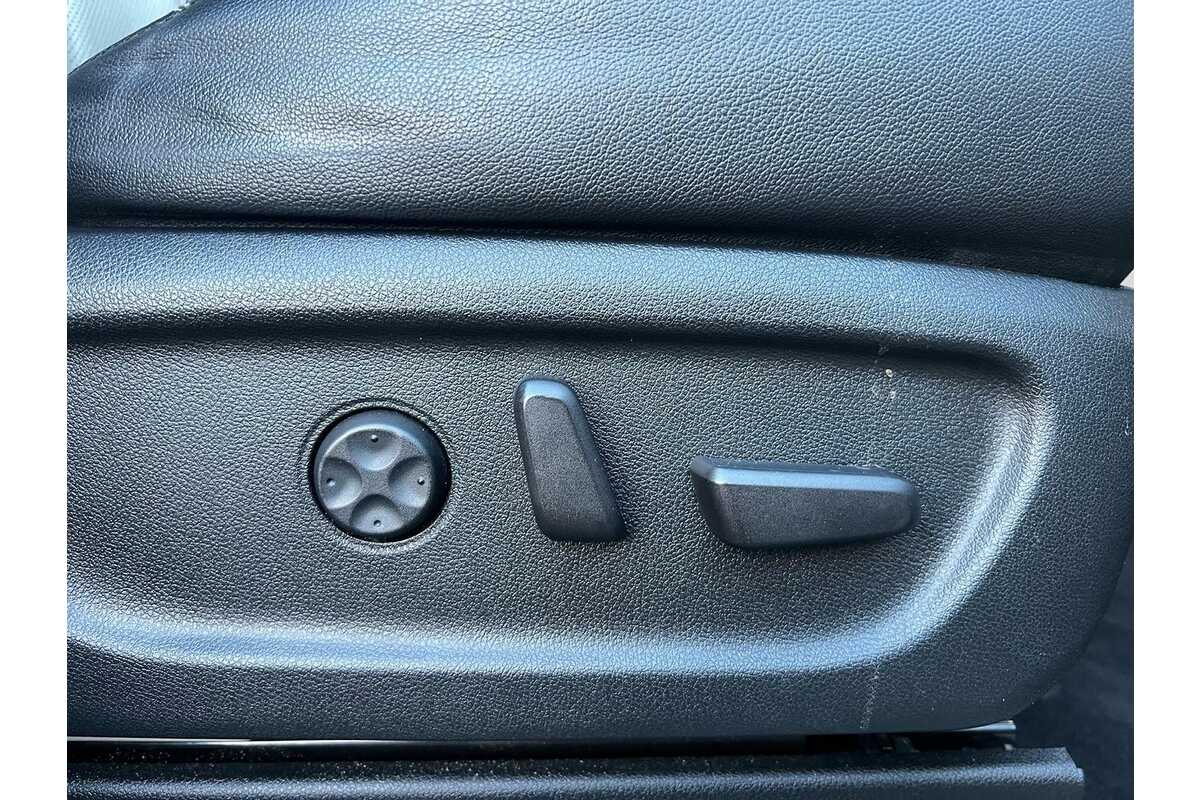 2018 Kia Carnival Platinum YP