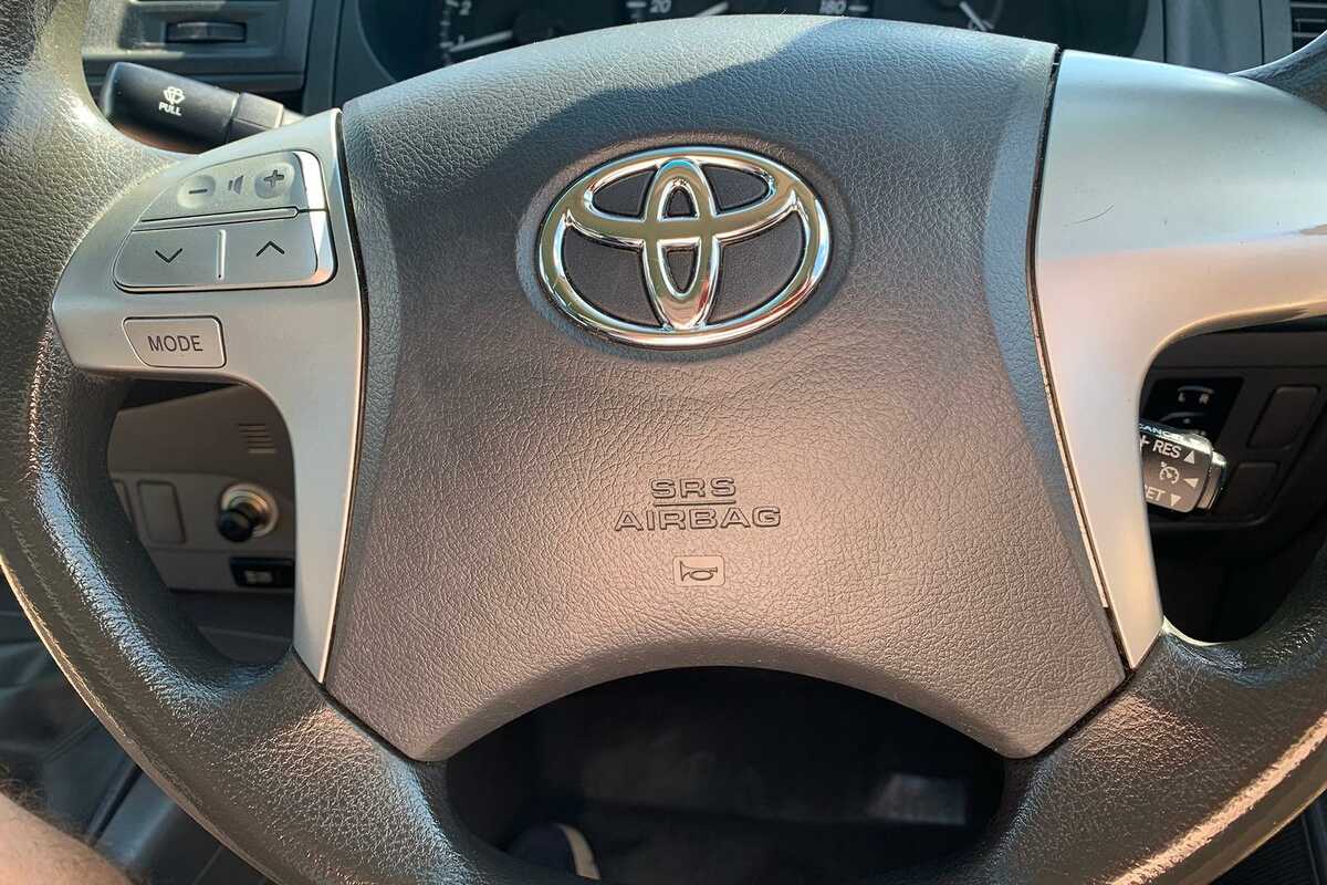 2013 Toyota Hilux SR KUN16R Rear Wheel Drive