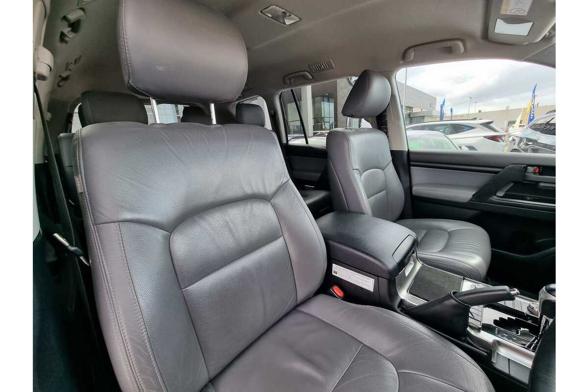 2020 Toyota Landcruiser GXL VDJ200R