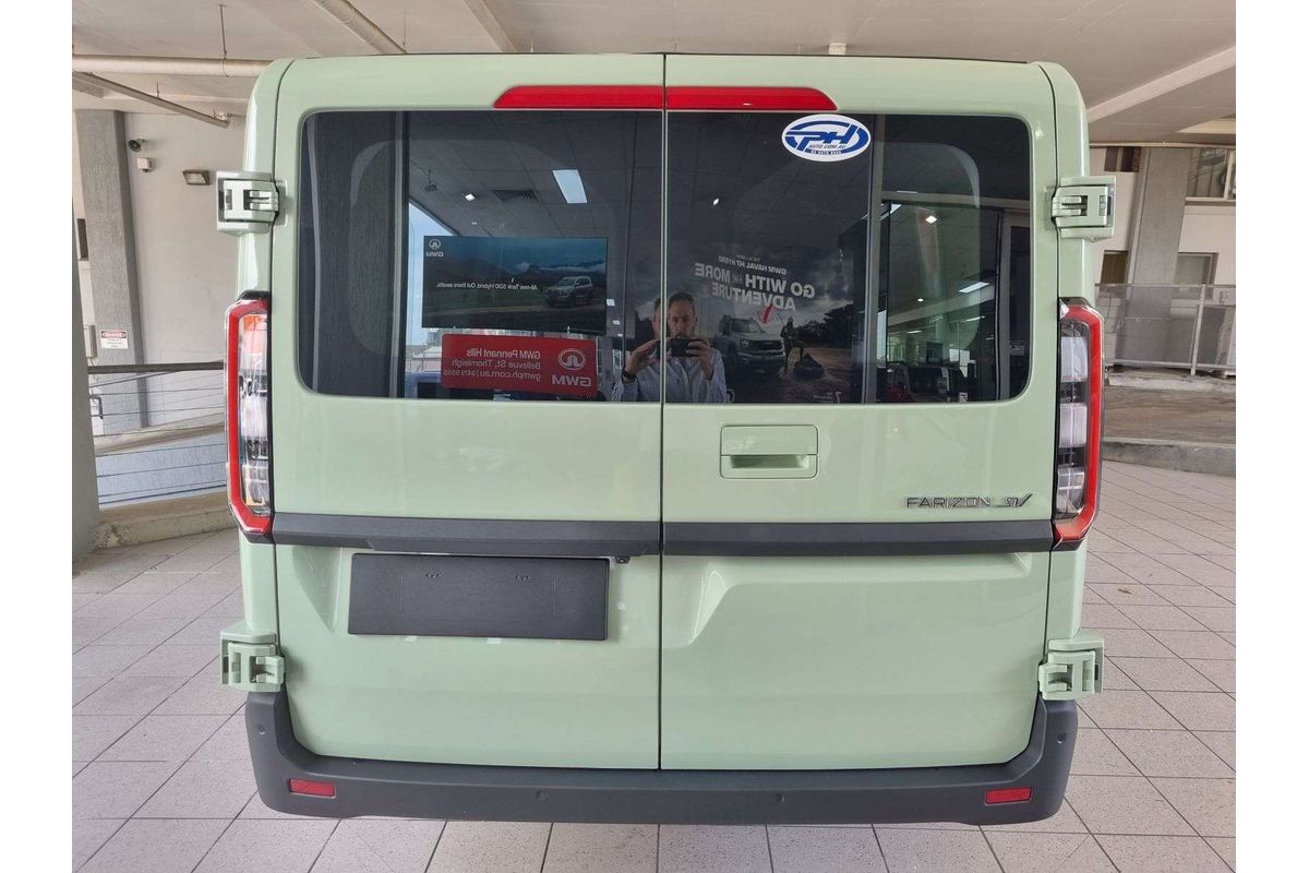 Super Van 5m, SWB, FWD, 83kWh, H1980, 3 seats