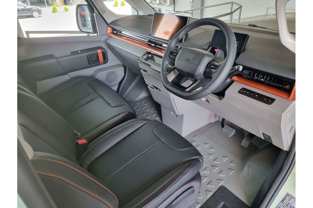 Super Van 5m, SWB, FWD, 83kWh, H1980, 3 seats
