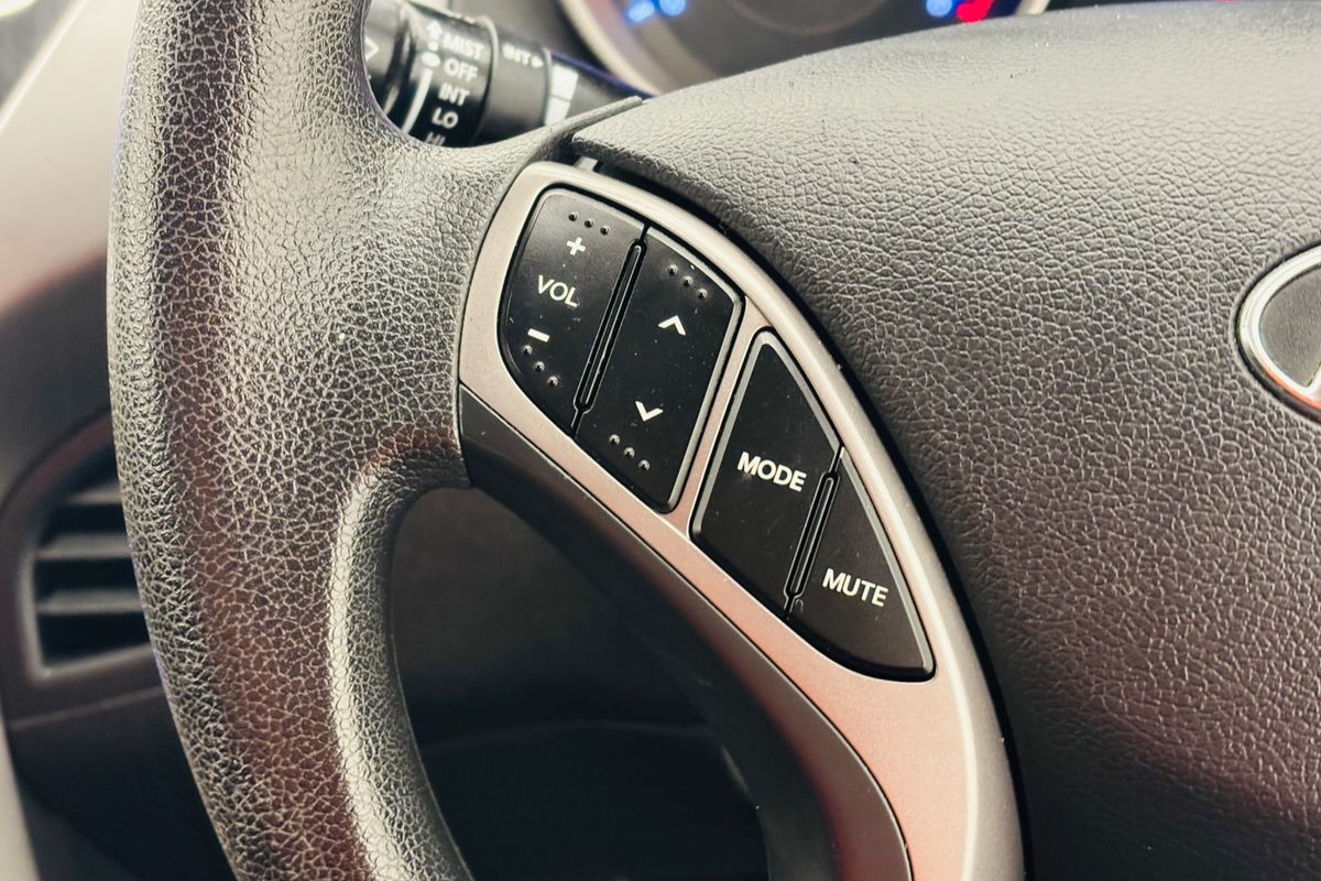 2012 HYUNDAI ELANTRA ACTIVE 6 SP AUTOMATIC 4D SEDAN 4CYL