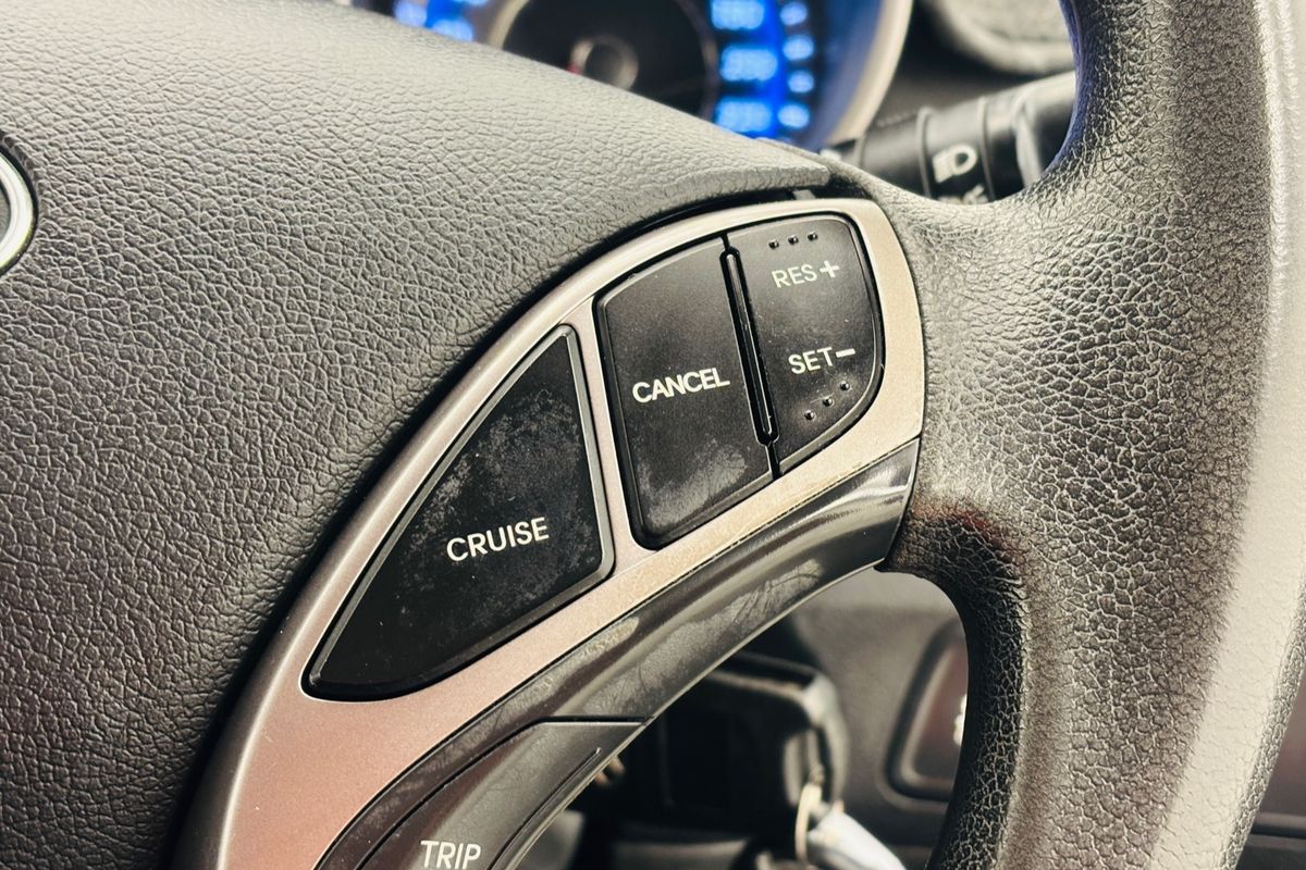 2012 HYUNDAI ELANTRA ACTIVE 6 SP AUTOMATIC 4D SEDAN 4CYL