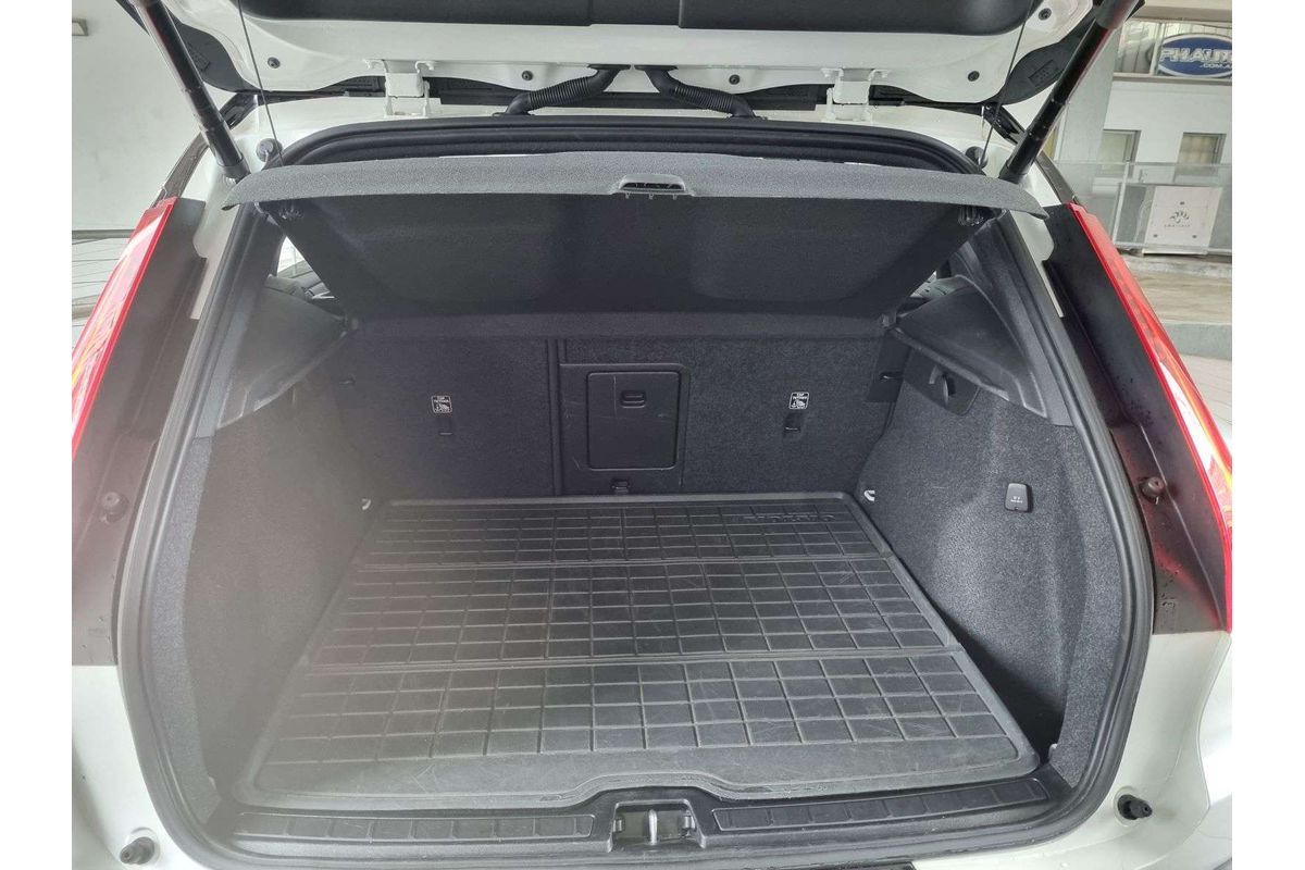XC40 536 MY21 RECHARGE PHEV (FWD) 1.5L T3 TURBO DIRECT F/INJ 7 SP AUTO DUAL CLUTCH 4D WAGON