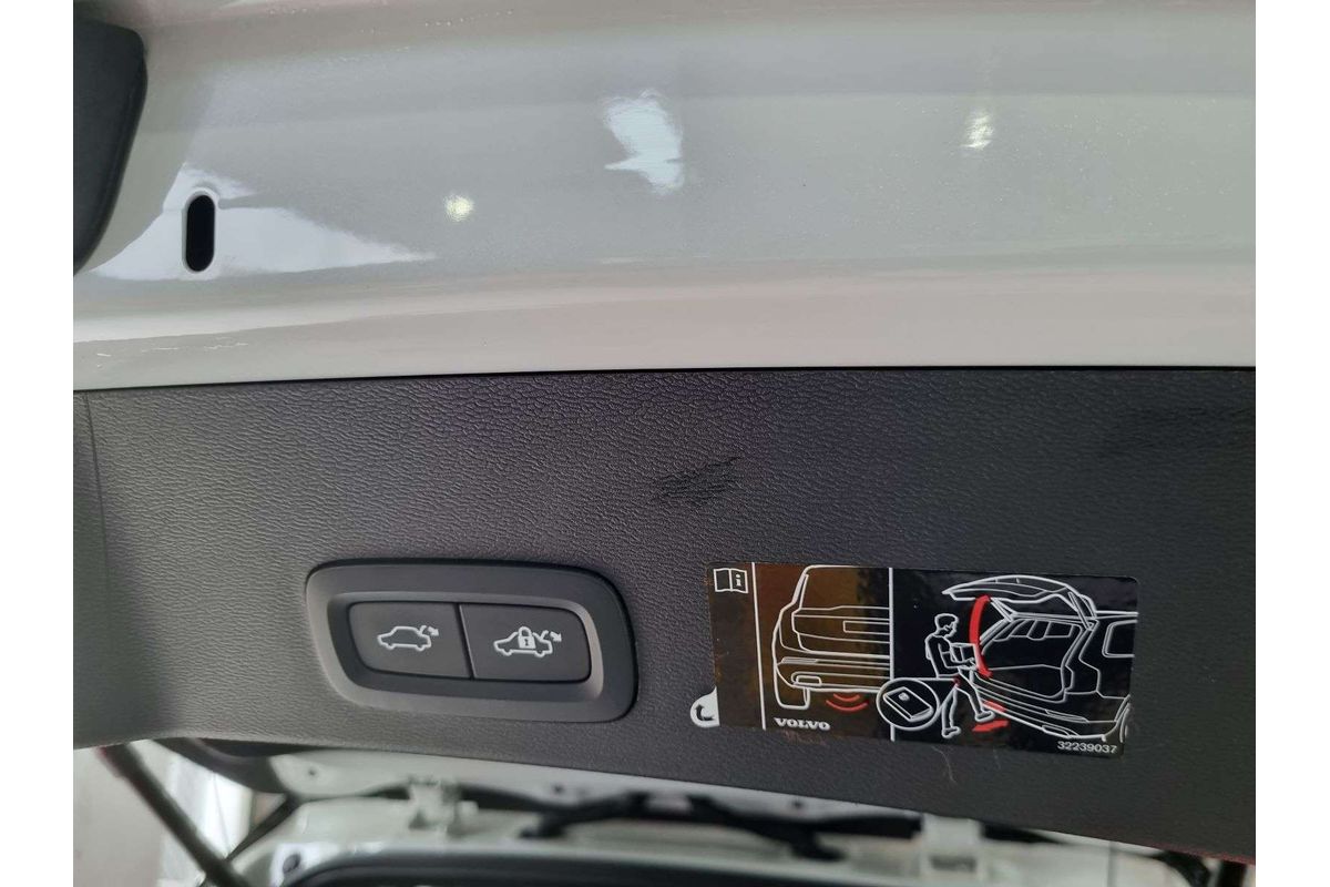 XC40 536 MY21 RECHARGE PHEV (FWD) 1.5L T3 TURBO DIRECT F/INJ 7 SP AUTO DUAL CLUTCH 4D WAGON