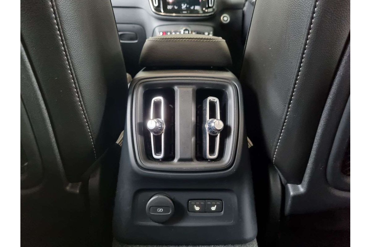 XC40 536 MY21 RECHARGE PHEV (FWD) 1.5L T3 TURBO DIRECT F/INJ 7 SP AUTO DUAL CLUTCH 4D WAGON