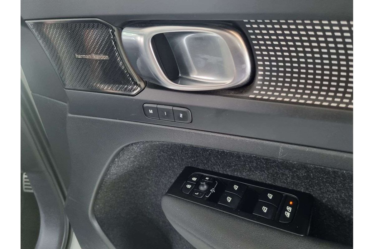 XC40 536 MY21 RECHARGE PHEV (FWD) 1.5L T3 TURBO DIRECT F/INJ 7 SP AUTO DUAL CLUTCH 4D WAGON