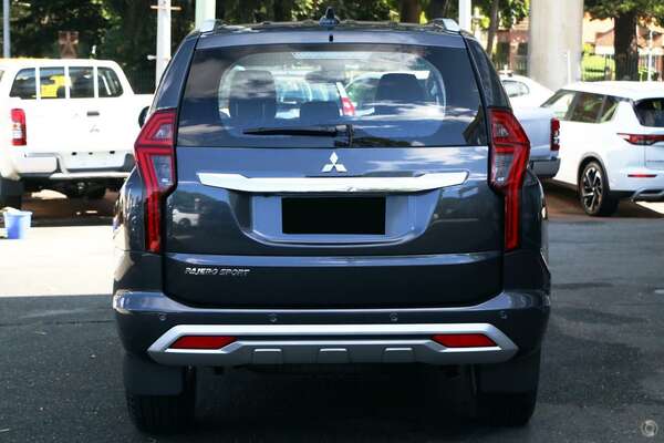 2023 Mitsubishi Pajero Sport GLX QF