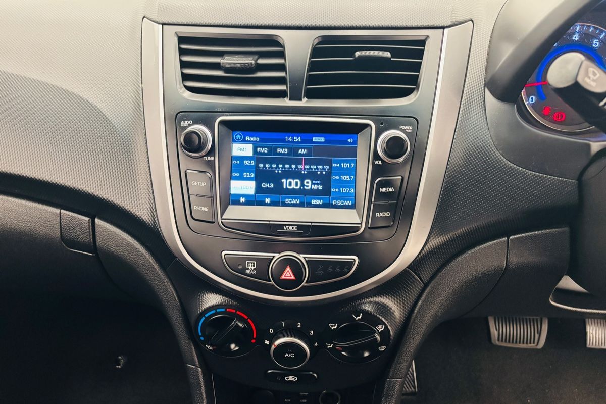 2016 HYUNDAI ACCENT ACTIVE CVT AUTO 6 SPEED 4D SEDAN 4CYL
