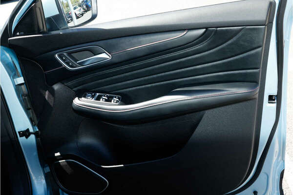 2021 MG HS PHEV Essence SAS23