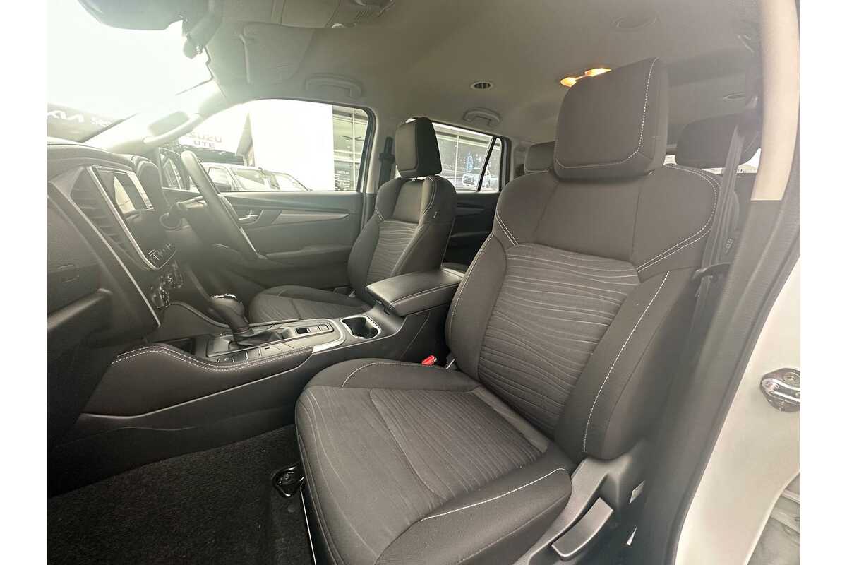 2022 Isuzu MU-X LS-M