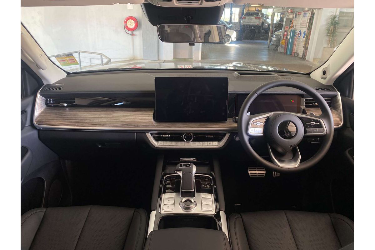 Ute Alpha PHEV Luxury 4x4