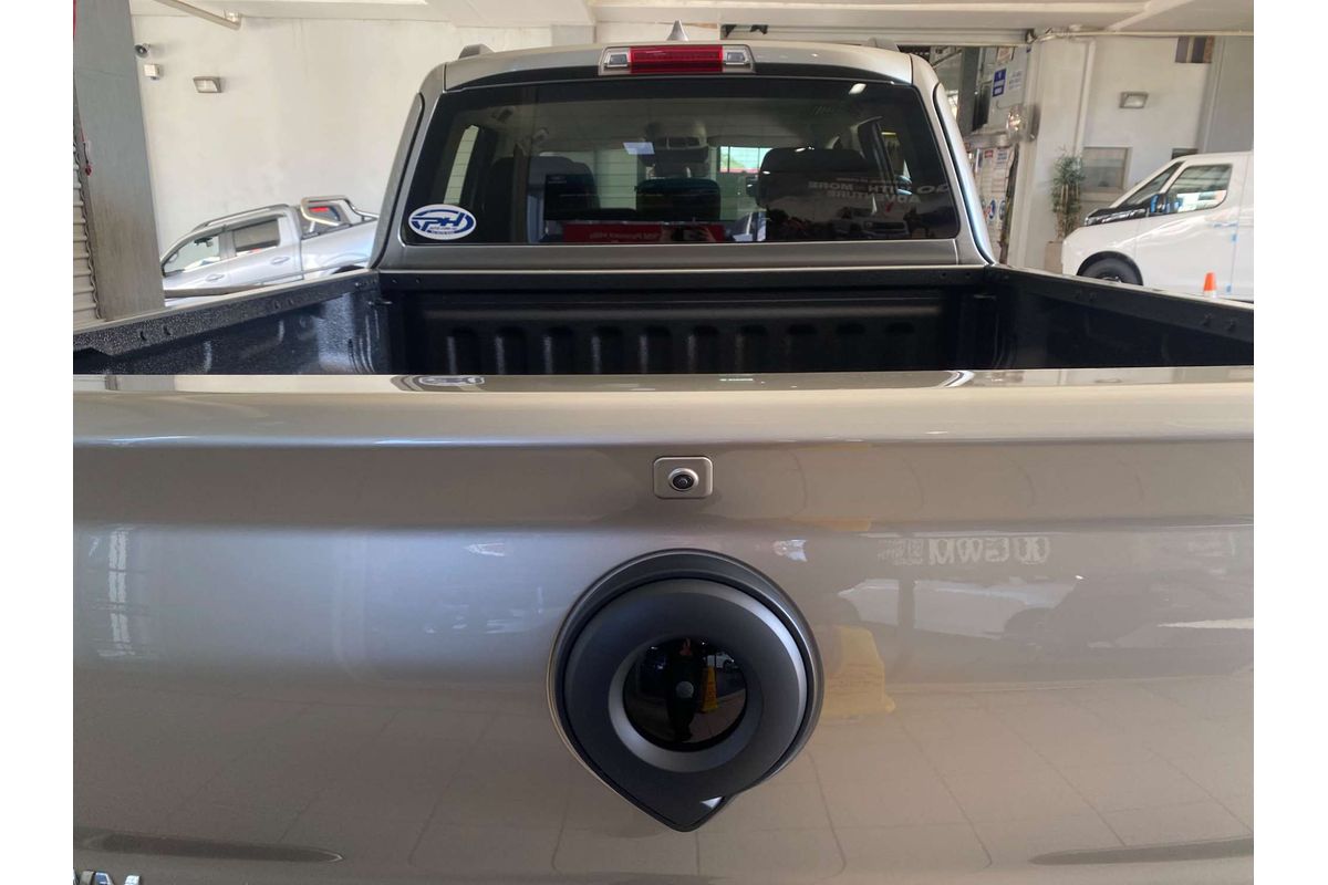 Ute Alpha PHEV Luxury 4x4